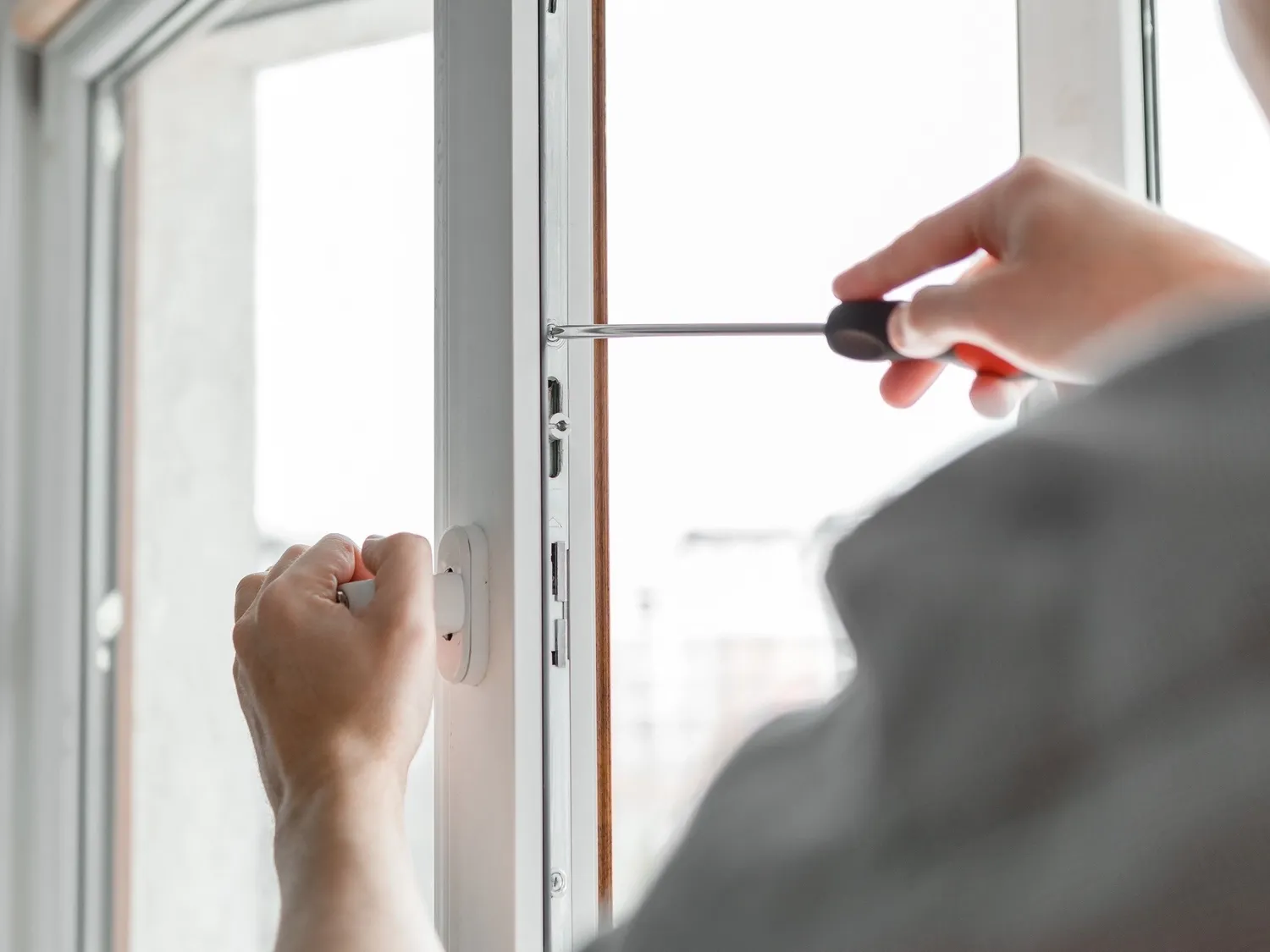 Reparatur und reinigung von Fenstern